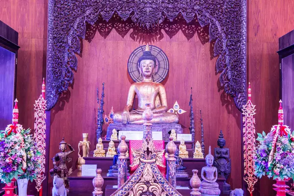 Ancienne Statue Bouddha Dans Temple Phra Kaew Thaïlande — Photo