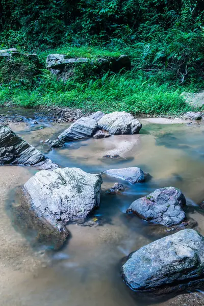 Νερό Που Ρέει Στο Mork Καταρράκτη Ταϊλάνδη — Φωτογραφία Αρχείου