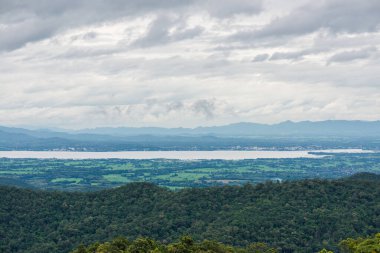 Phayao Gölü 'nün manzarası, Tayland.