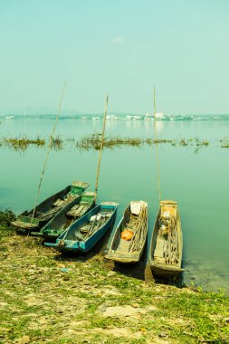 Kwan Phayao Gölü manzarası, Tayland.