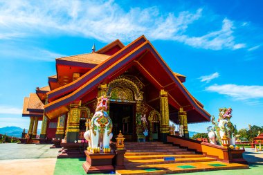 Prayodkhunpol 'deki güzel Tayland Kilisesi Wiang Kalong Tapınağı, Tayland.