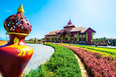 Prayodkhunpol 'deki güzel Tayland Kilisesi Wiang Kalong Tapınağı, Tayland.