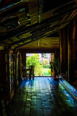 lşıklı koridor, Tayland.
