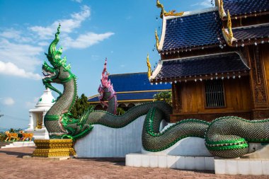 Tayland 'daki Ban Den Tapınağı' nda güzel bir Tayland tarzı kilise..