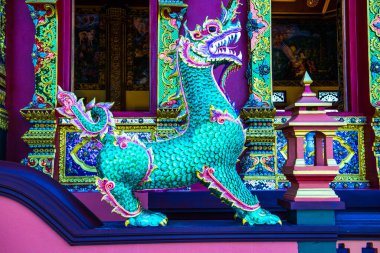 Himmapan hayvan heykeli Prayodkhunpol Wiang Kalong Tapınağı, Tayland.