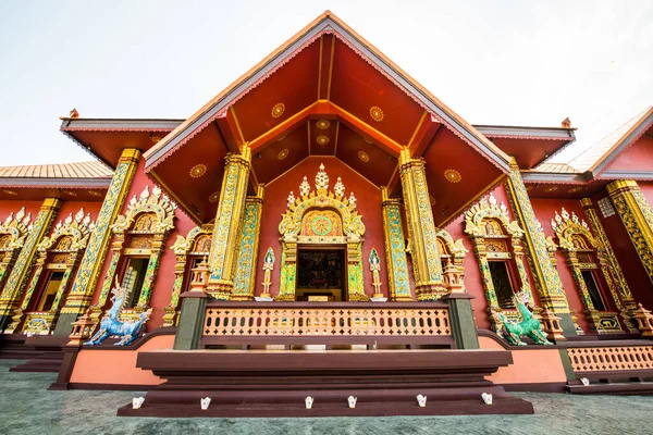 Hermosa Iglesia Tailandesa Prayodkhunpol Wiang Kalong Templo Tailandia —  Fotos de Stock