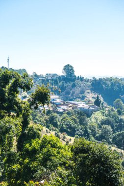 Tayland 'ın Chiangmai bölgesindeki dağların görüş açısı.