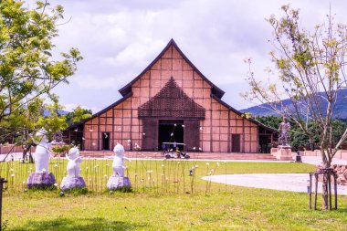 Cherntawan Uluslararası Meditasyon Merkezi, Tayland Meditasyon Salonu.