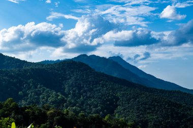 Tayland 'ın Phayao eyaletinin dağ manzarası.