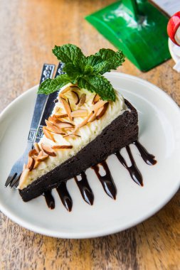 Bademli Brownie Cheese Cake, Tayland.