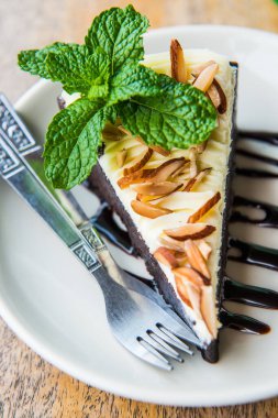 Bademli Brownie Cheese Cake, Tayland.