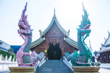 Tayland 'daki Ban Den Tapınağı' nda güzel bir Tayland tarzı kilise..