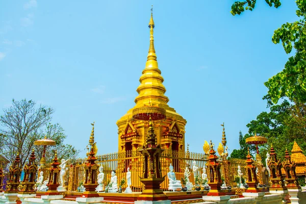 Pagode Dourado Templo Prathat Doi Wao Tailândia — Fotografia de Stock