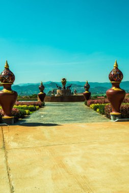 Prayodkhunpol 'deki güzel çeşme Wiang Kalong Tapınağı, Tayland.