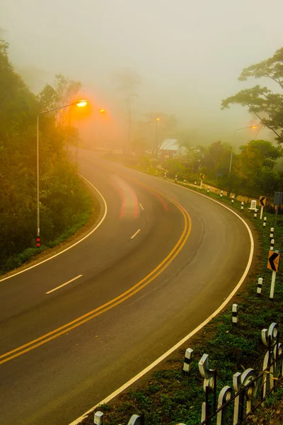 Camino Curva Con Niebla Tailandia — Foto de Stock