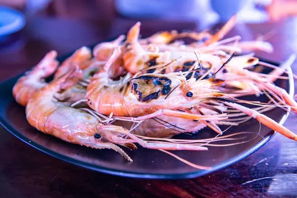 Crevettes Grillées Sur Plaque Noire Thaïlande — Photo