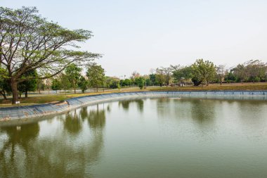 Tayland 'ın Chiang Rai şehrindeki Beden Eğitimi örtüsünden yapılmış..