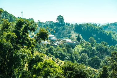Tayland 'ın Chiangmai bölgesindeki dağların görüş açısı.