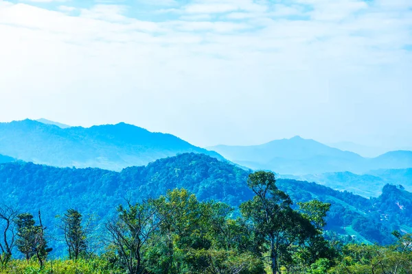 Tayland dağının doğal manzarası.