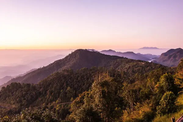 Mon Sone bakış açısıyla gün doğumu, Tayland.