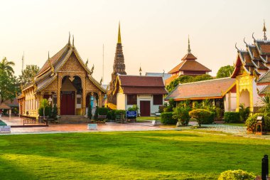 Phrathat Hariphunchai Tapınağı, Tayland manzarası.