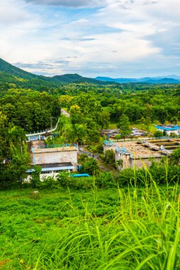 Mae Kuang Udom Thara barajının manzara manzarası, Tayland.