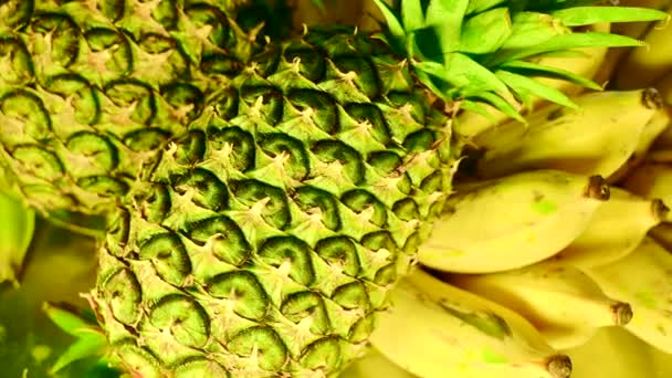菠萝和香蕉是很好吃的泰国水果 — 图库视频影像