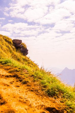 Tayland 'ın Chiangrai eyaletindeki Phu Chi Fa Manzarası' nda Dağ Manzarası.
