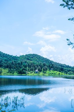 Tayland Cherntawan Uluslararası Meditasyon Merkezi 'nden Dağ Manzarası.