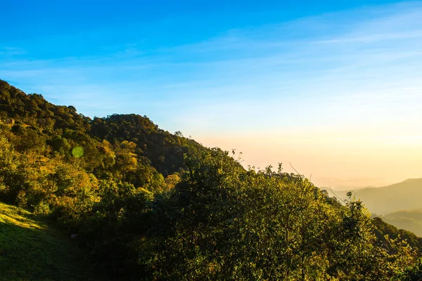 Mon Sone bakış açısıyla gün doğumu, Tayland.