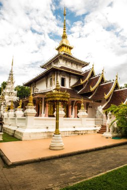 Chiangmai, Tayland 'daki Darabhirom Ormanı Manastırı' ndan Phra Chao Than Jai Mondop.