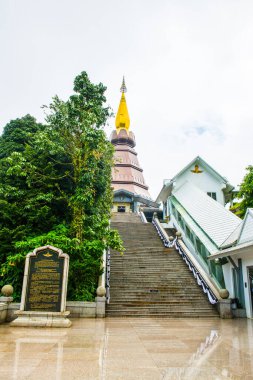 Doi Inthanon Ulusal Parkı, Tayland 'da dağda güzel bir stupa..