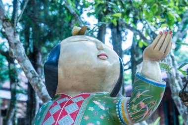 Parktaki ahşap heykel, Tayland.