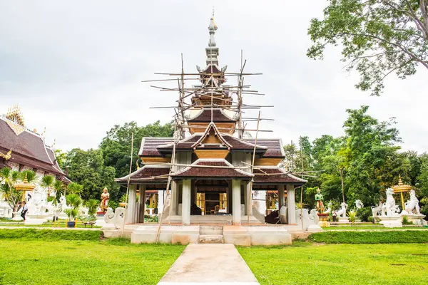 Sala Estilo Lanna Construcción Monasterio Del Bosque Darabhirom Provincia Chiangmai — Foto de Stock