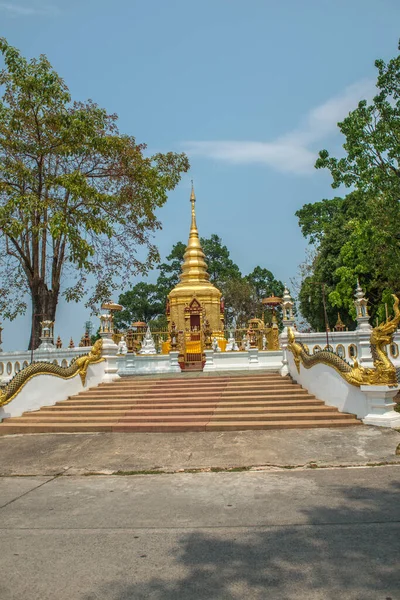 Pagoda Dorada Templo Prathat Doi Wao Tailandia — Foto de Stock