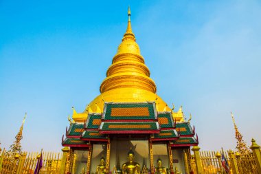 Güzel Lanna tapınağı Phrathat Hariphunchai, Tayland.