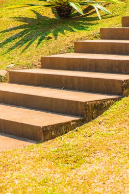 Tayland 'daki parkta beton merdiven..