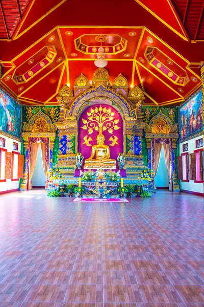 Красивая Статуя Будды Храме Прайодхунпола Вангкалонг Таиланд — стоковое фото
