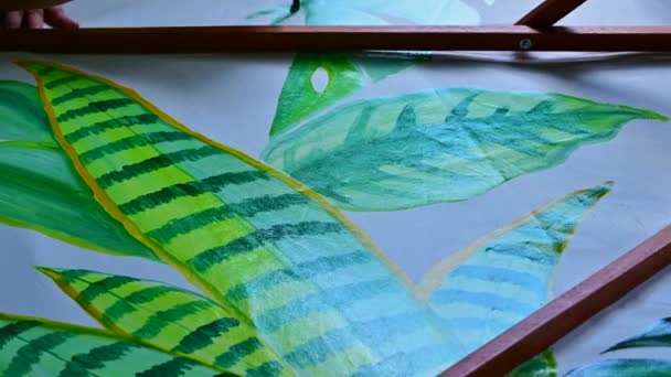 Рисунок Листьев Вручную Является Одним Шагов Создании Зонта Ланна Чиангмай — стоковое видео