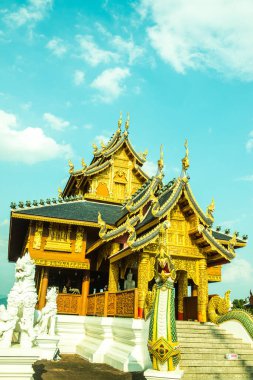 Tayland 'daki Ban Den Tapınağı' nda güzel bir Tayland tarzı kilise..