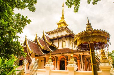 Chiangmai, Tayland 'daki Darabhirom Ormanı Manastırı' ndan Phra Chao Than Jai Mondop.