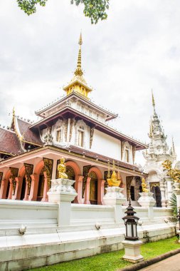 Chiangmai, Tayland 'daki Darabhirom Ormanı Manastırı' ndan Phra Chao Than Jai Mondop.