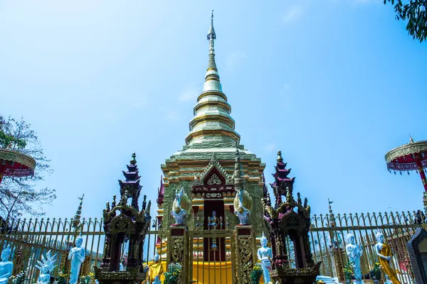Zlatá Pagoda Chrámu Prathat Doi Wao Thajsko — Stock fotografie