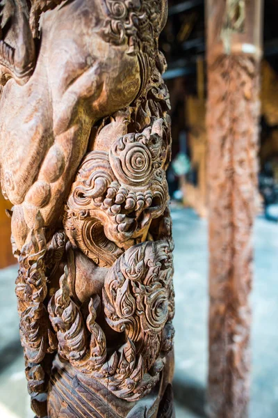 Carving Art Wooden Column Thailand — Stock Photo, Image