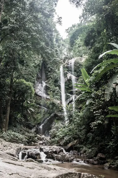 Mork Fa Şelalesi, Tayland.