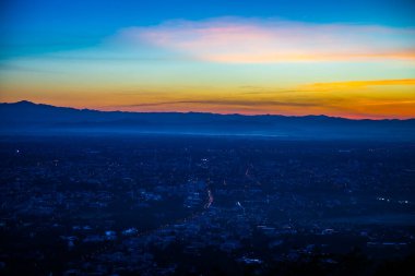 Sabahın erken saatlerinde Chiang Mai şehri, Tayland.