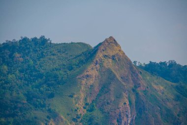 Tayland 'ın Chiangrai eyaletindeki Phu Chi Fa Manzarası' nda Dağ Manzarası.
