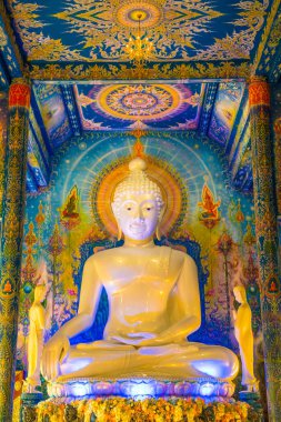 Rong Sua Ten tapınağında güzel Buda heykeli, Tayland.