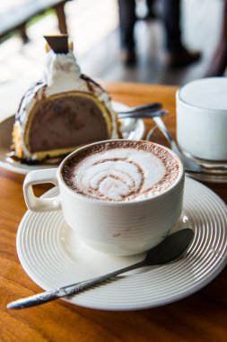 Beyaz bardakta sıcak çikolata, Tayland.