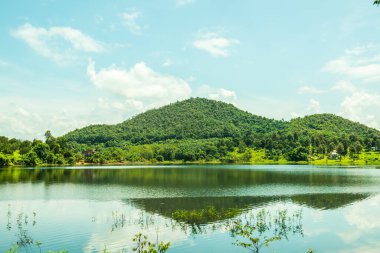 Tayland Cherntawan Uluslararası Meditasyon Merkezi 'nden Dağ Manzarası.